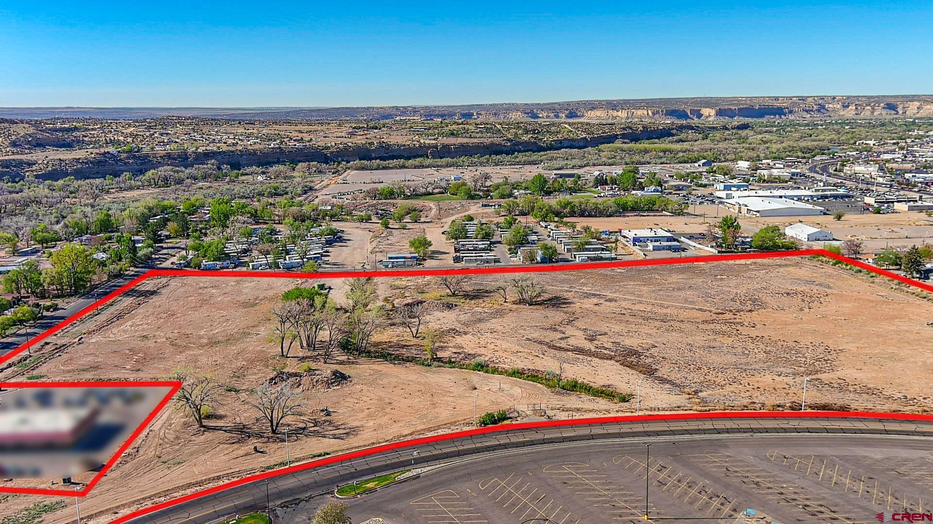 3606 English Road Farmington, NM 87402 - Photo 8 of 13 view of an ocean with a table and chairs
