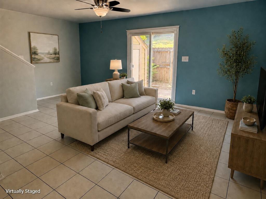 1500 Lake Shore Drive, Unit 402 Waco, TX 76708 - Photo 4 of 18 **Virtually Staged**