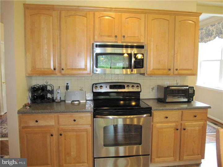 1445 Quaker Ridge West Chester, PA 19380 - Photo 8 of 25 Kitchen