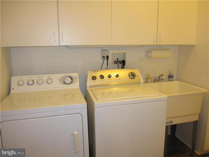 1445 Quaker Ridge West Chester, PA 19380 - Photo 10 of 25 Laundry Room