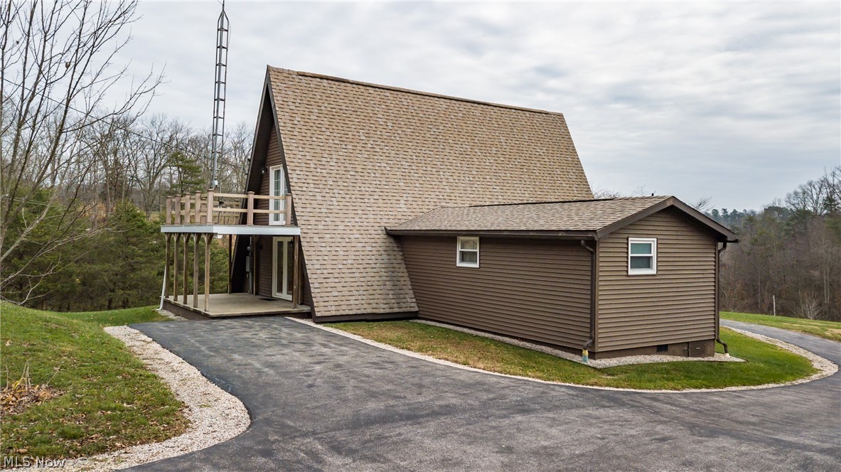 8001 Elizabeth Pike Elizabeth, WV 26143 - Photo 3 of 35