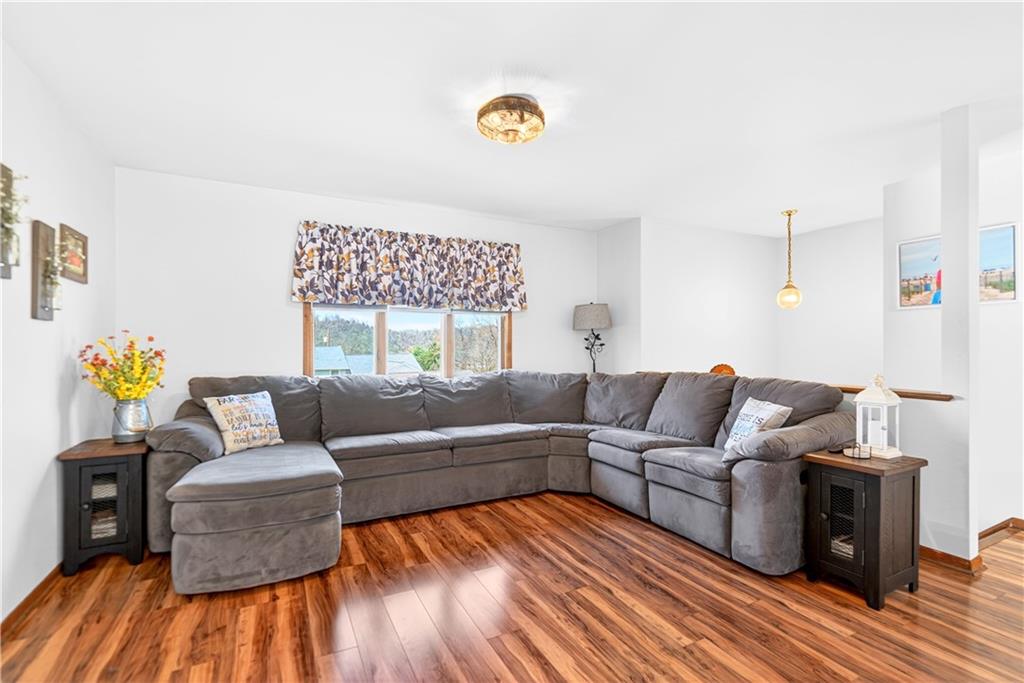 24 Sevich Alley Monongahela, PA 15063 - Photo 11 of 48 a living room with furniture and wooden floor