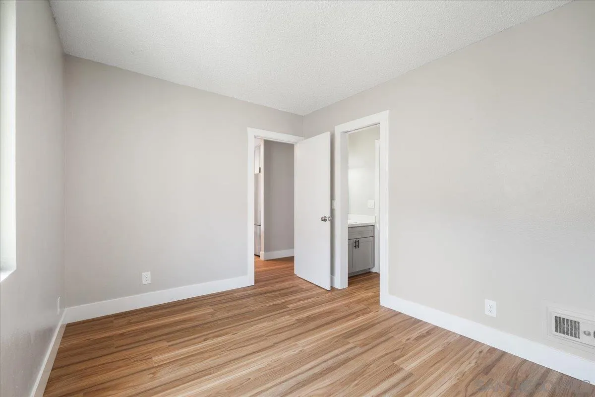 5473 Adobe Falls Road, Unit 9 San Diego, CA 92120 - Photo 11 of 21