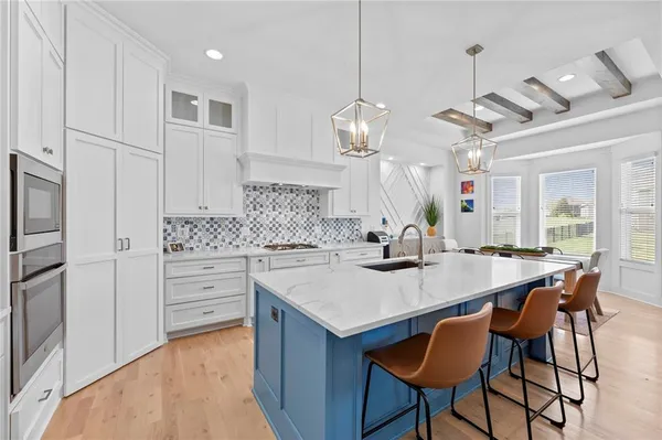$755,000 | 12901 West 170th Street, Overland Park, KS 66221