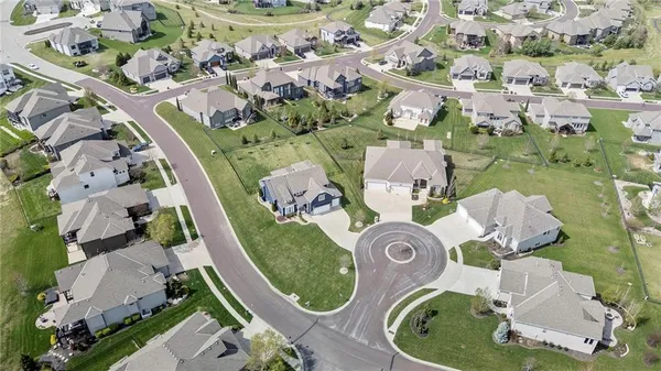 $755,000 | 12901 West 170th Street, Overland Park, KS 66221