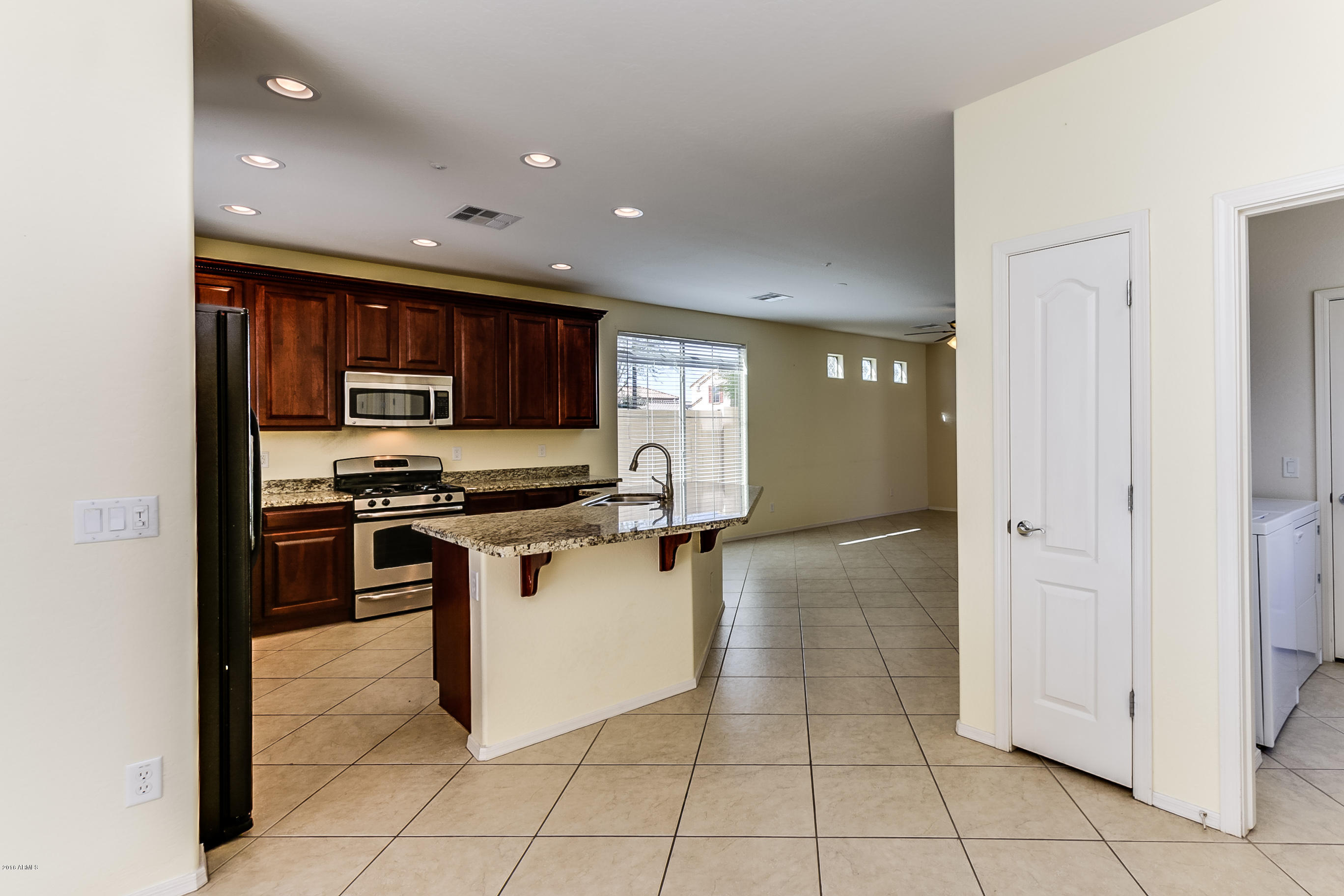 7427 West Montgomery Road Peoria, AZ 85383 - Photo 11 of 41 Montgomery - 014