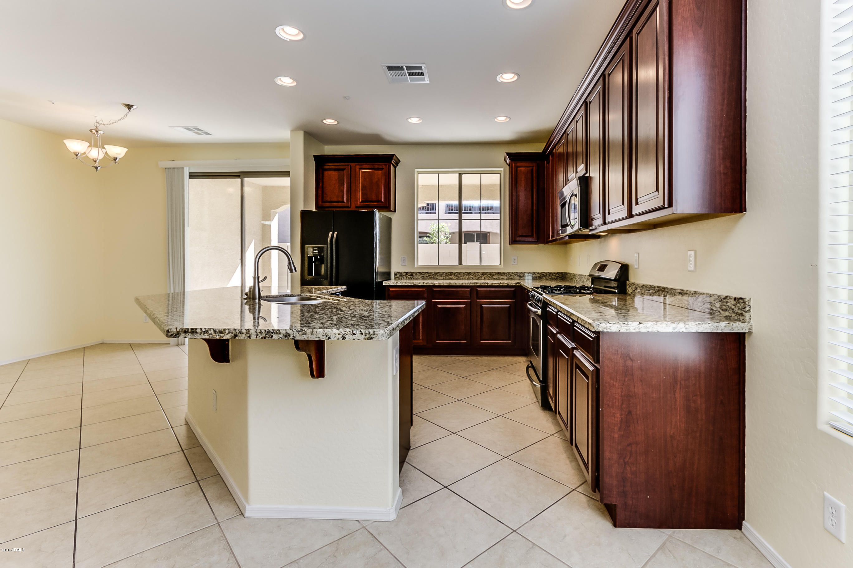 7427 West Montgomery Road Peoria, AZ 85383 - Photo 2 of 41 Montgomery - 005