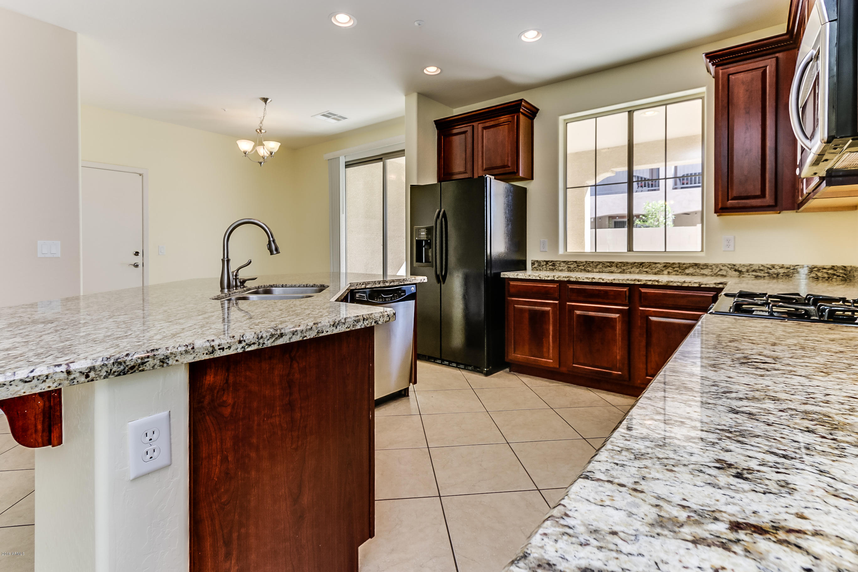 7427 West Montgomery Road Peoria, AZ 85383 - Photo 6 of 41 Montgomery - 009