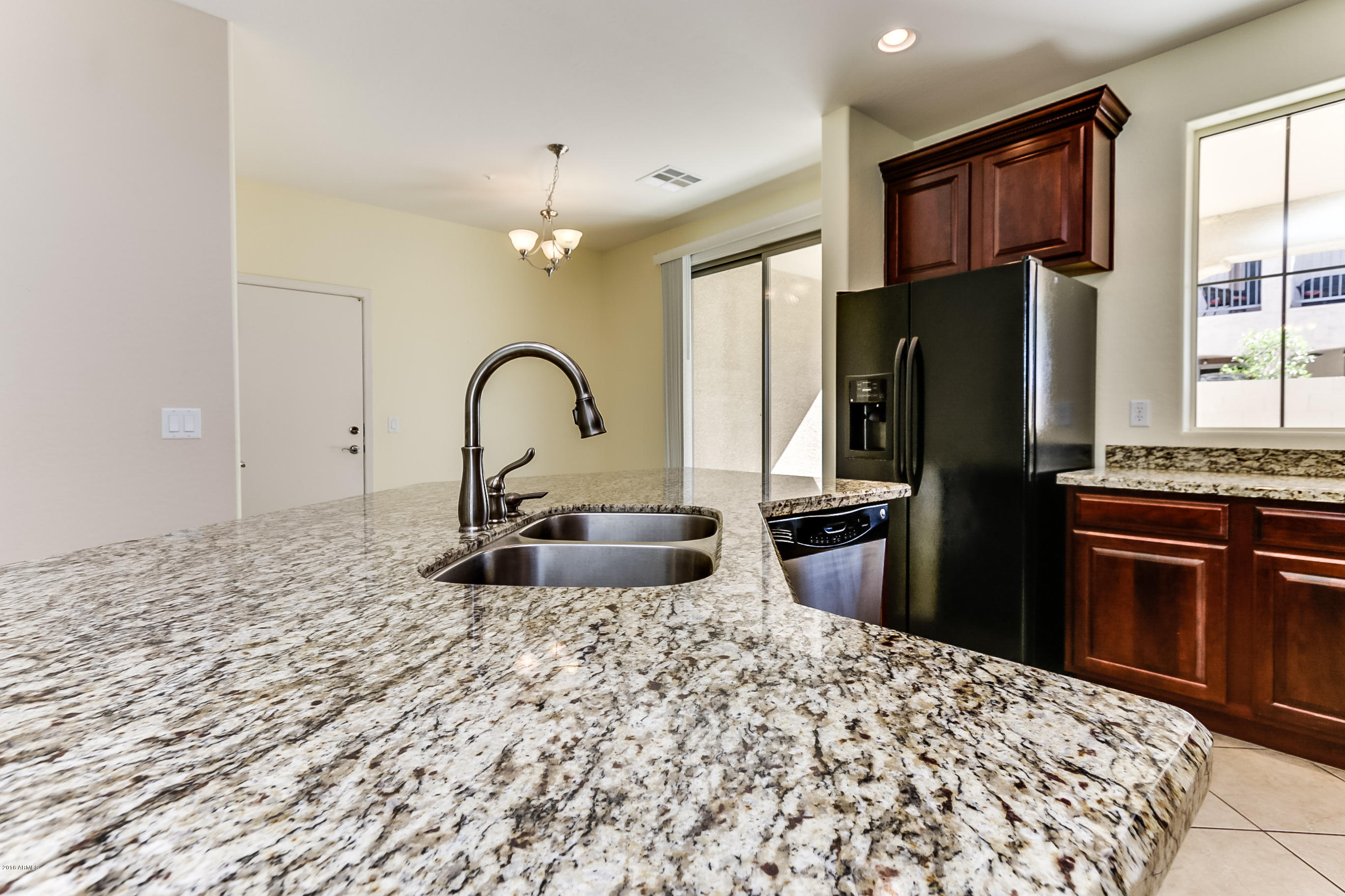 7427 West Montgomery Road Peoria, AZ 85383 - Photo 7 of 41 Montgomery - 010