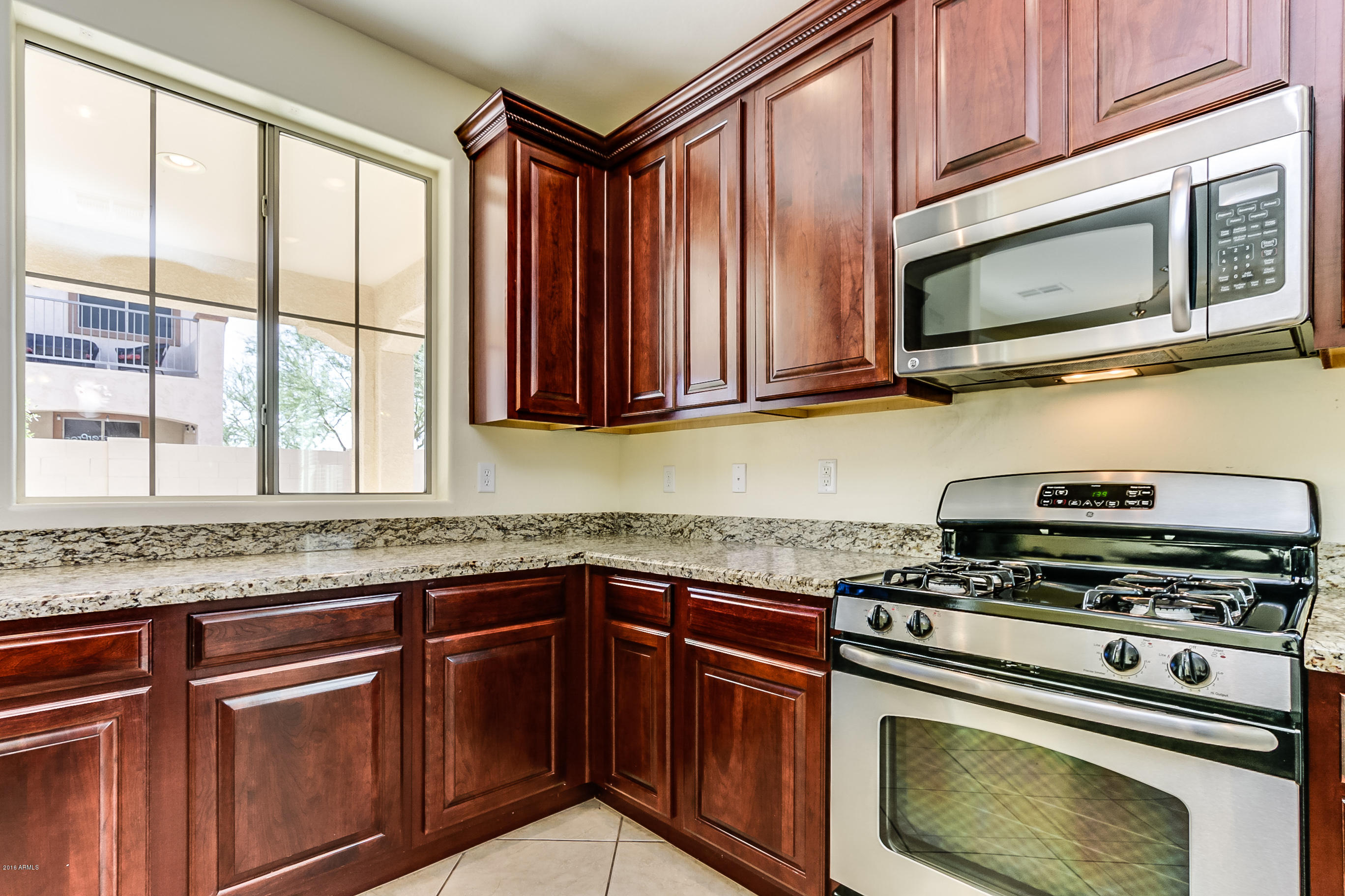 7427 West Montgomery Road Peoria, AZ 85383 - Photo 9 of 41 Montgomery - 012