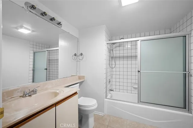 $3,300 | 345 North Jackson Street, Unit 106, Glendale, CA 91206