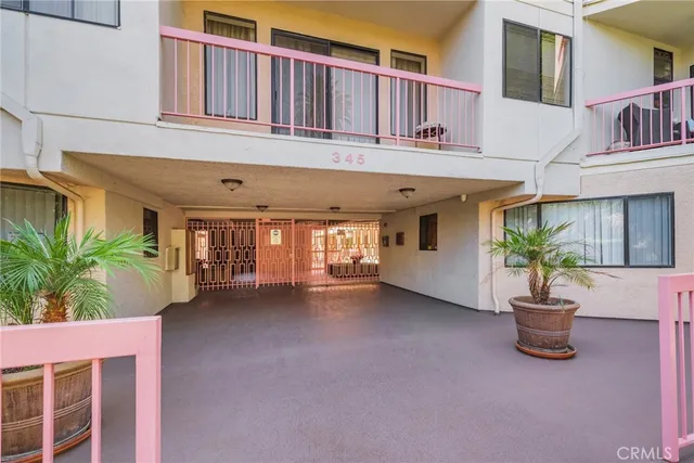 $3,300 | 345 North Jackson Street, Unit 106, Glendale, CA 91206