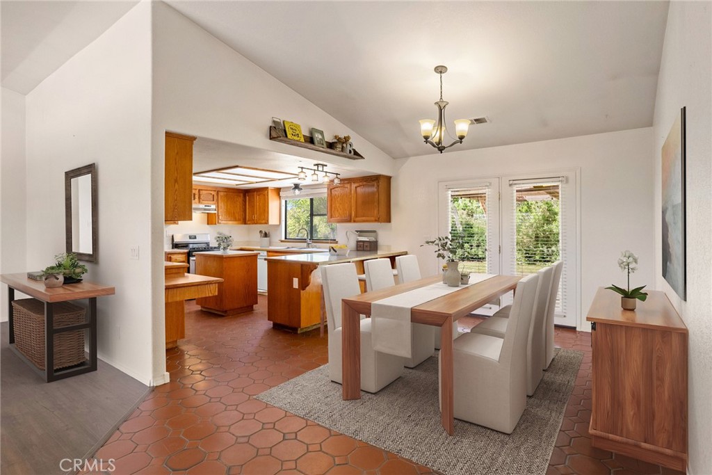 1375 Grana Place Paso Robles, CA 93446 - Photo 2 of 42 Virtual Staging