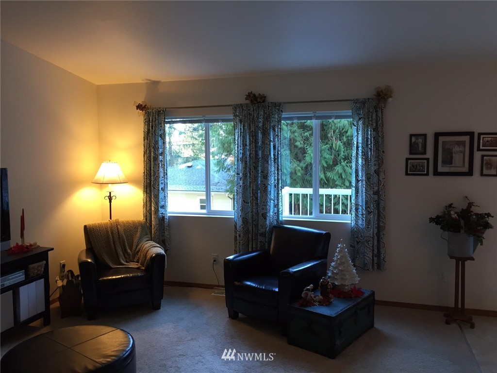 3543 Pine Road Northeast Bremerton, WA 98310 - Photo 5 of 8 Gallery Image 5