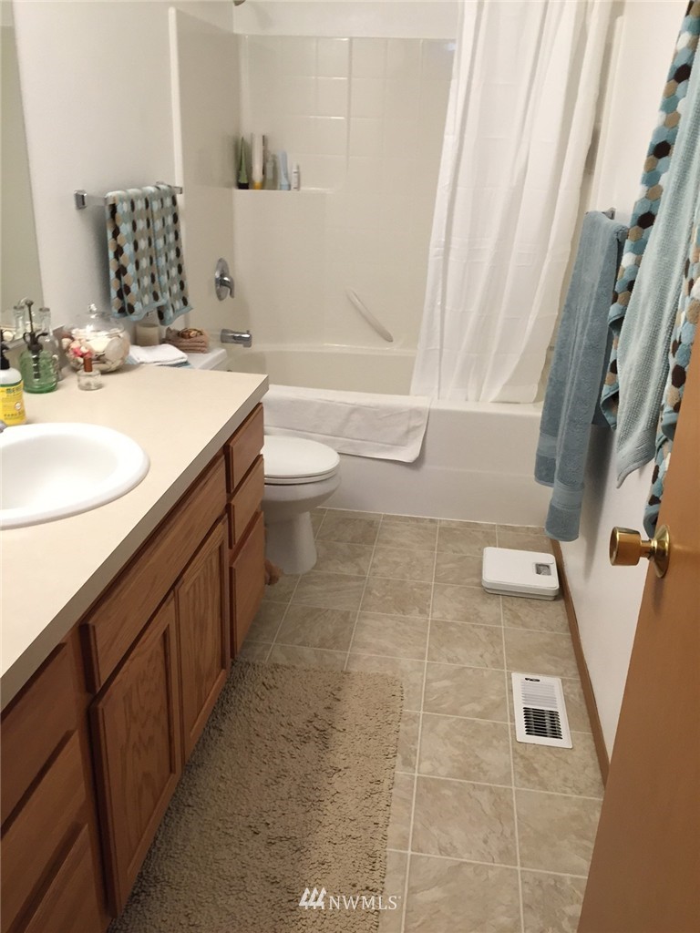 3543 Pine Road Northeast Bremerton, WA 98310 - Photo 7 of 8 Gallery Image 7
