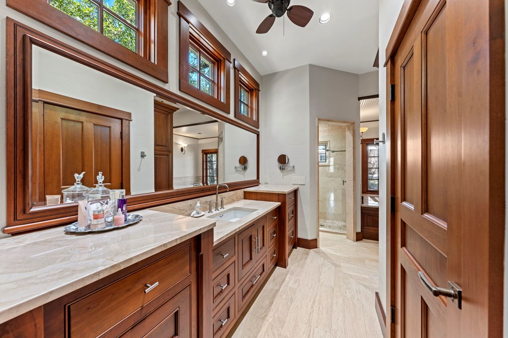 1400 Arbor Ridge Road Fredericksburg, TX 78624 - Photo 13 of 37 Hers Vanity