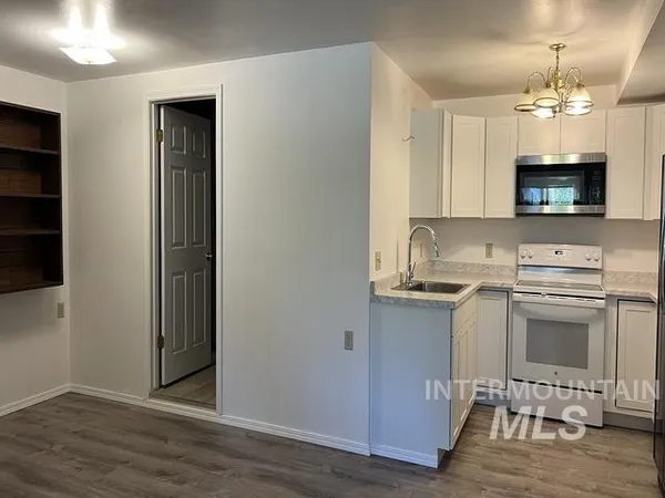 $525,000 | 24 Castle Meadow Drive, Garden Valley, ID 83622