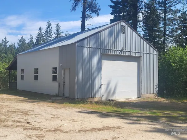 $525,000 | 24 Castle Meadow Drive, Garden Valley, ID 83622