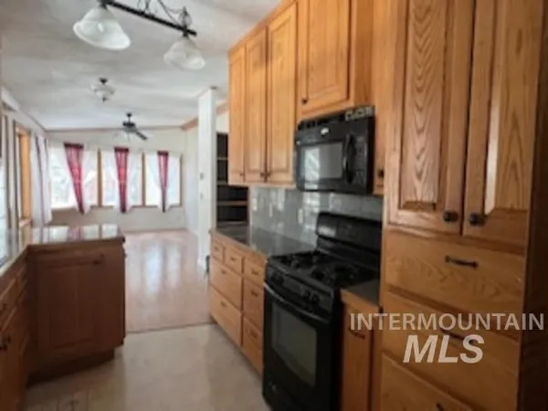 $525,000 | 24 Castle Meadow Drive, Garden Valley, ID 83622