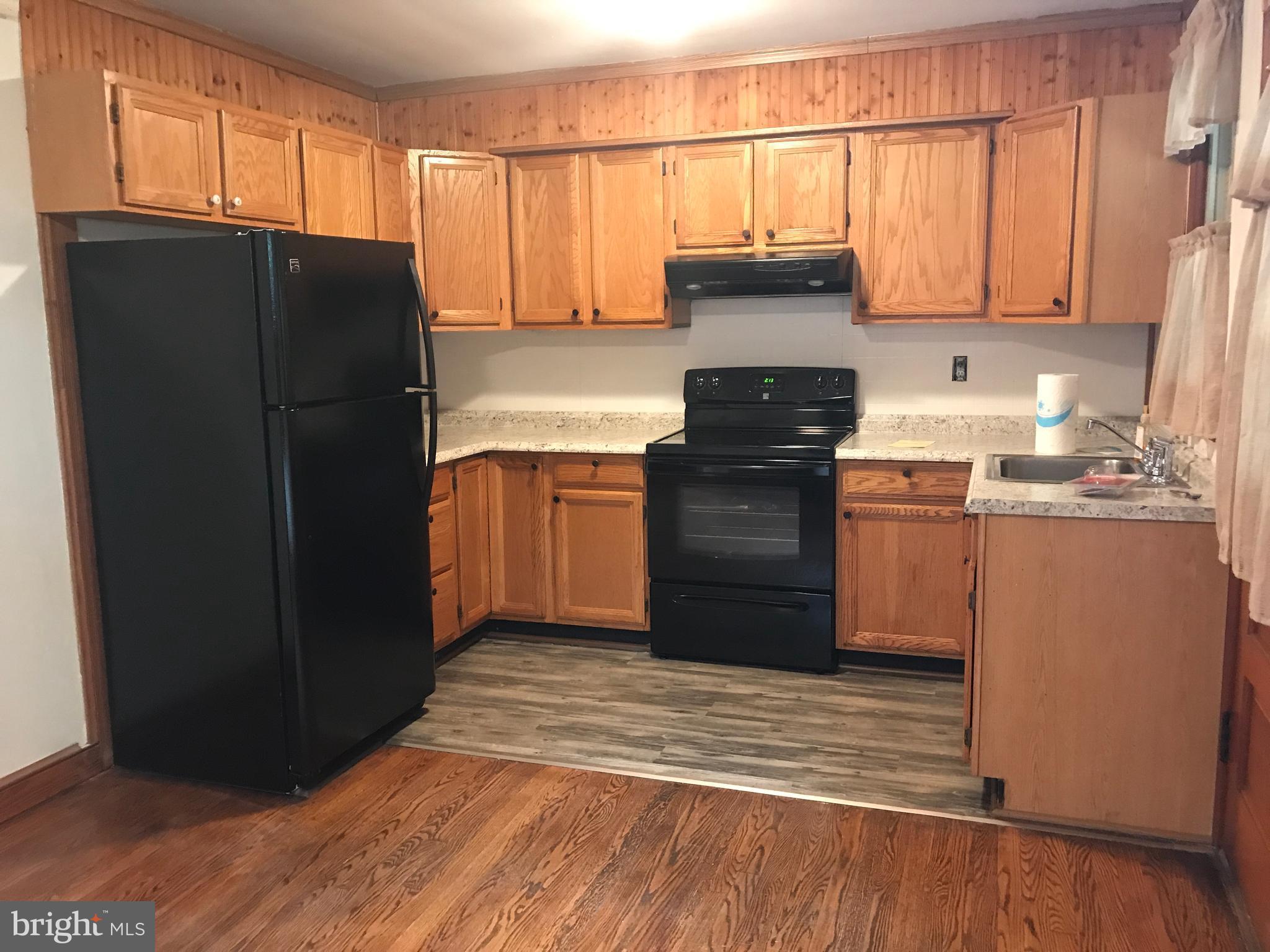 6614 Livingston Road Oxon Hill, MD 20745 - Photo 3 of 16 Kitchen