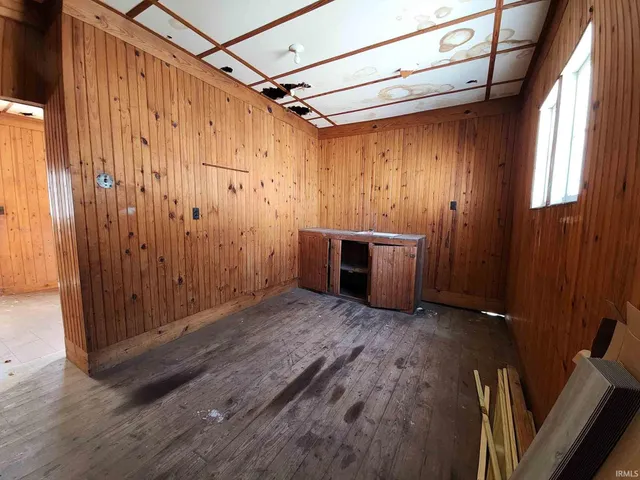 $195,000 | 307 North Detroit Street, Lagrange, IN 46761