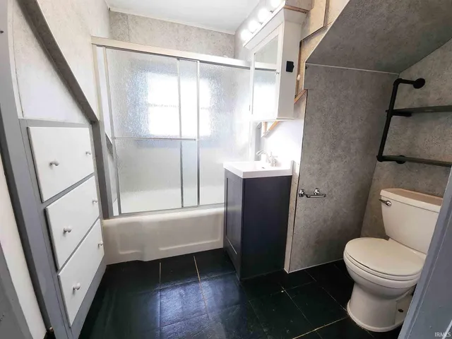 $195,000 | 307 North Detroit Street, Lagrange, IN 46761