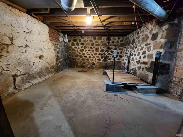 $195,000 | 307 North Detroit Street, Lagrange, IN 46761