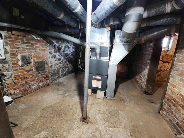 $195,000 | 307 North Detroit Street, Lagrange, IN 46761