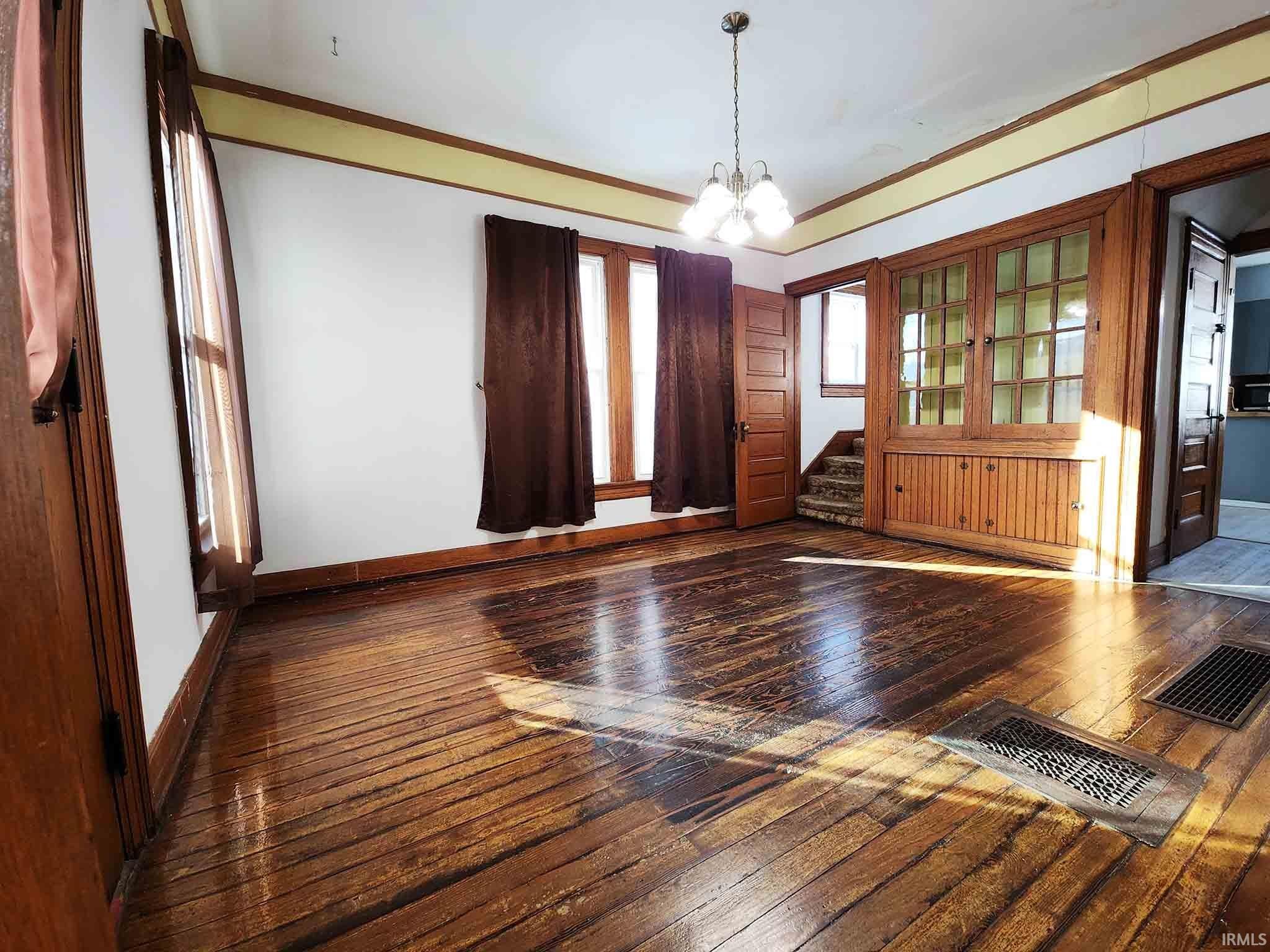 307 North Detroit Street Lagrange, IN 46761 - Photo 9 of 33