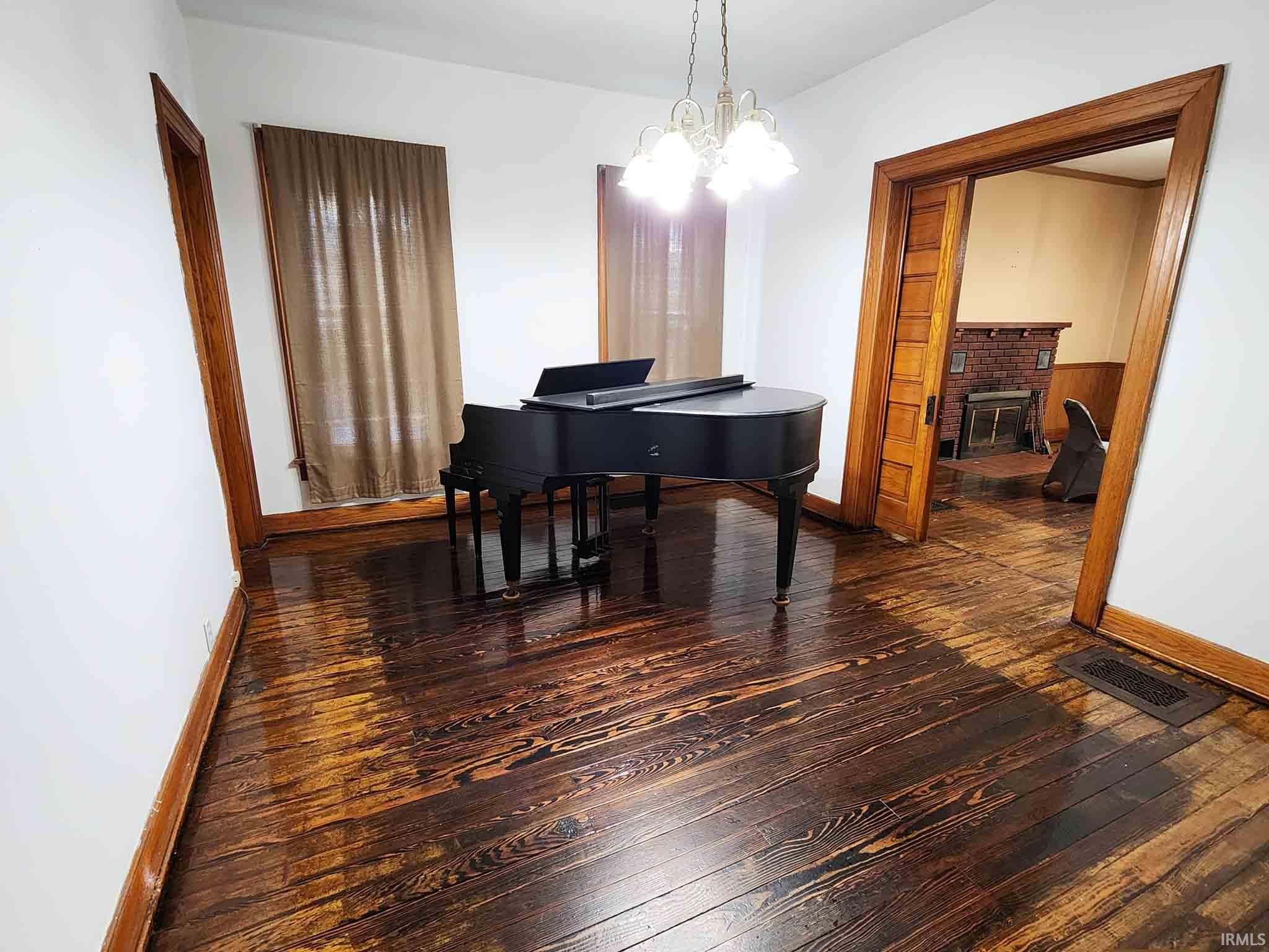 307 North Detroit Street Lagrange, IN 46761 - Photo 10 of 33