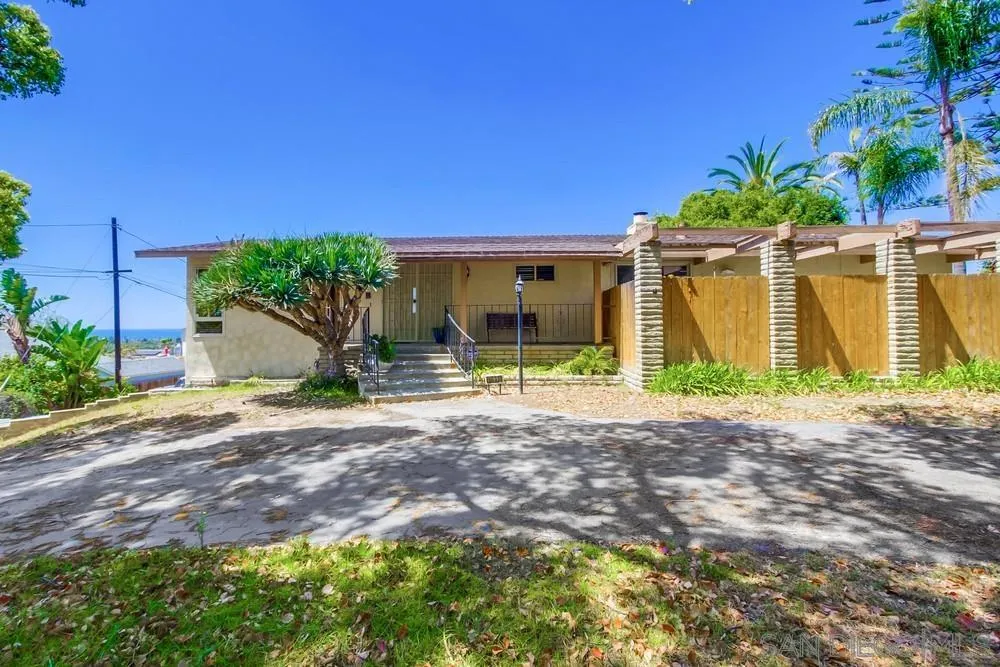 1637 Laurel Road Oceanside, CA 92054 - Photo 1 of 32 Gallery Image 1