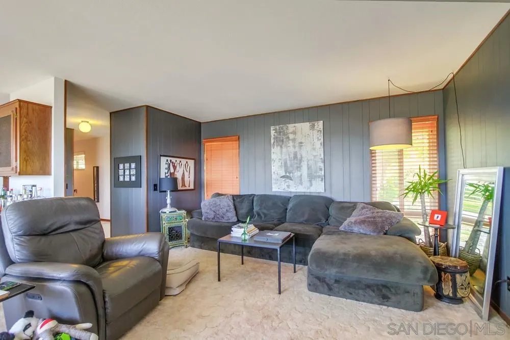1637 Laurel Road Oceanside, CA 92054 - Photo 13 of 32 Gallery Image 13