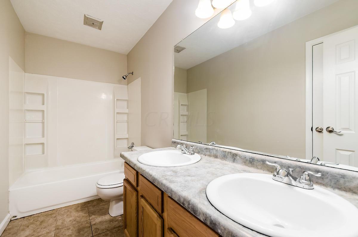 5375 Spring Hill Road Grove City, OH 43123 - Photo 15 of 32 Gallery Image 15