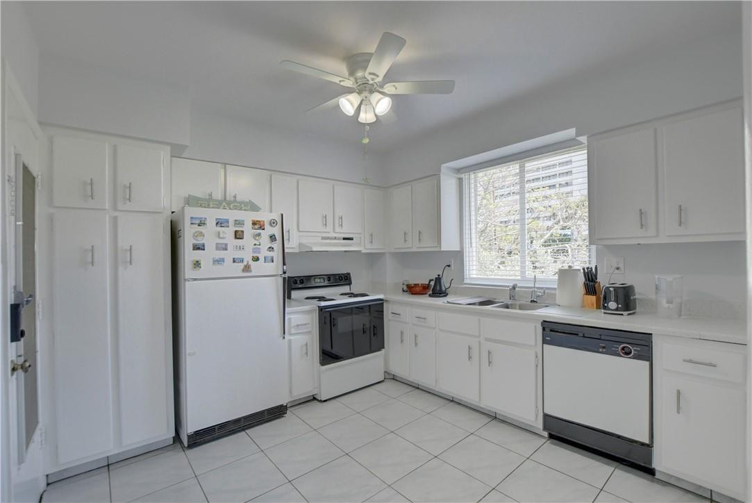 2700 Banyan Road, Unit 21C Boca Raton, FL 33432 - Photo 6 of 36 Photo 6