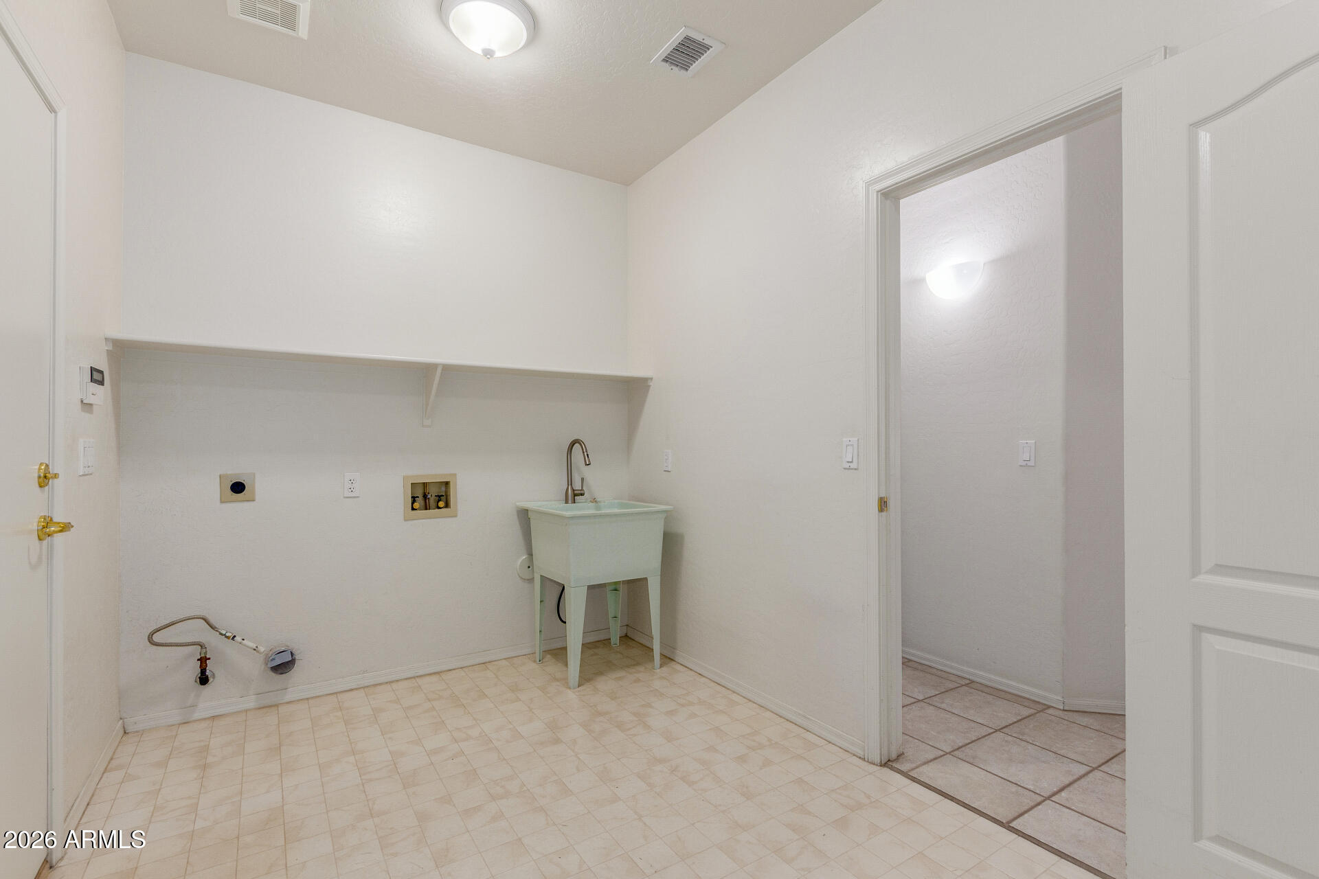 3430 North Mountain Ridge, Unit 13 Mesa, AZ 85207 - Photo 31 of 115 50 Mountain Ridge