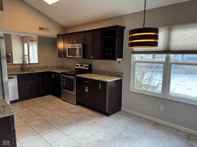 $1,900 | 6625 Sunloch Court, Indianapolis, IN 46250