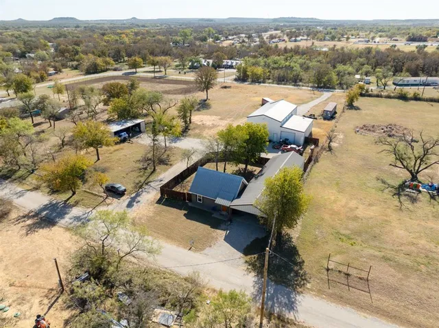 $325,000 | 303 Boone Street, Mingus, TX 76463
