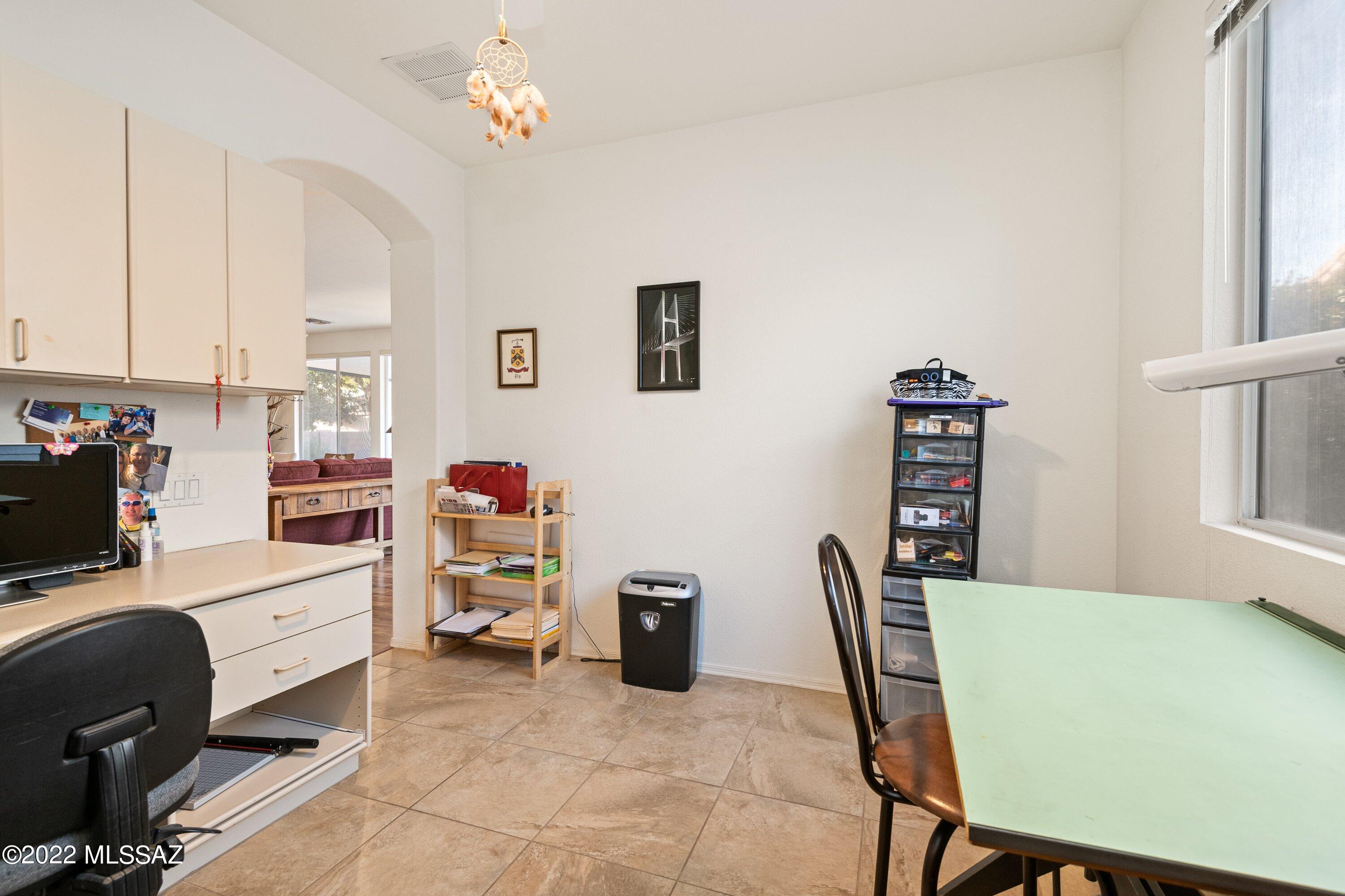 7654 Candle Creek Road Tucson, AZ 85743 - Photo 14 of 39