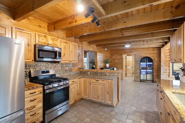 $849,000 | 24 Suckerville Road, Raymond, ME 04071