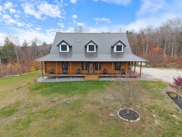 $849,000 | 24 Suckerville Road, Raymond, ME 04071