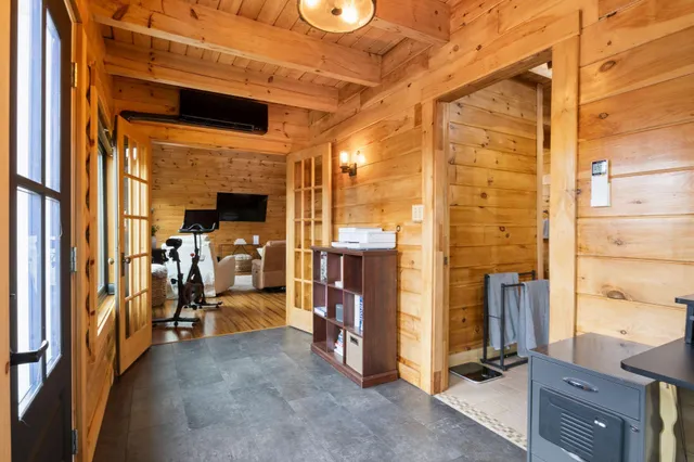 $849,000 | 24 Suckerville Road, Raymond, ME 04071