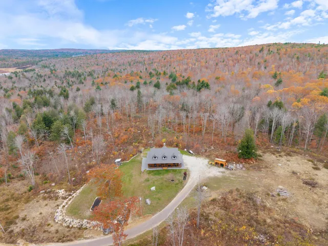 $849,000 | 24 Suckerville Road, Raymond, ME 04071