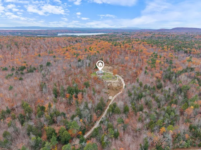 $849,000 | 24 Suckerville Road, Raymond, ME 04071