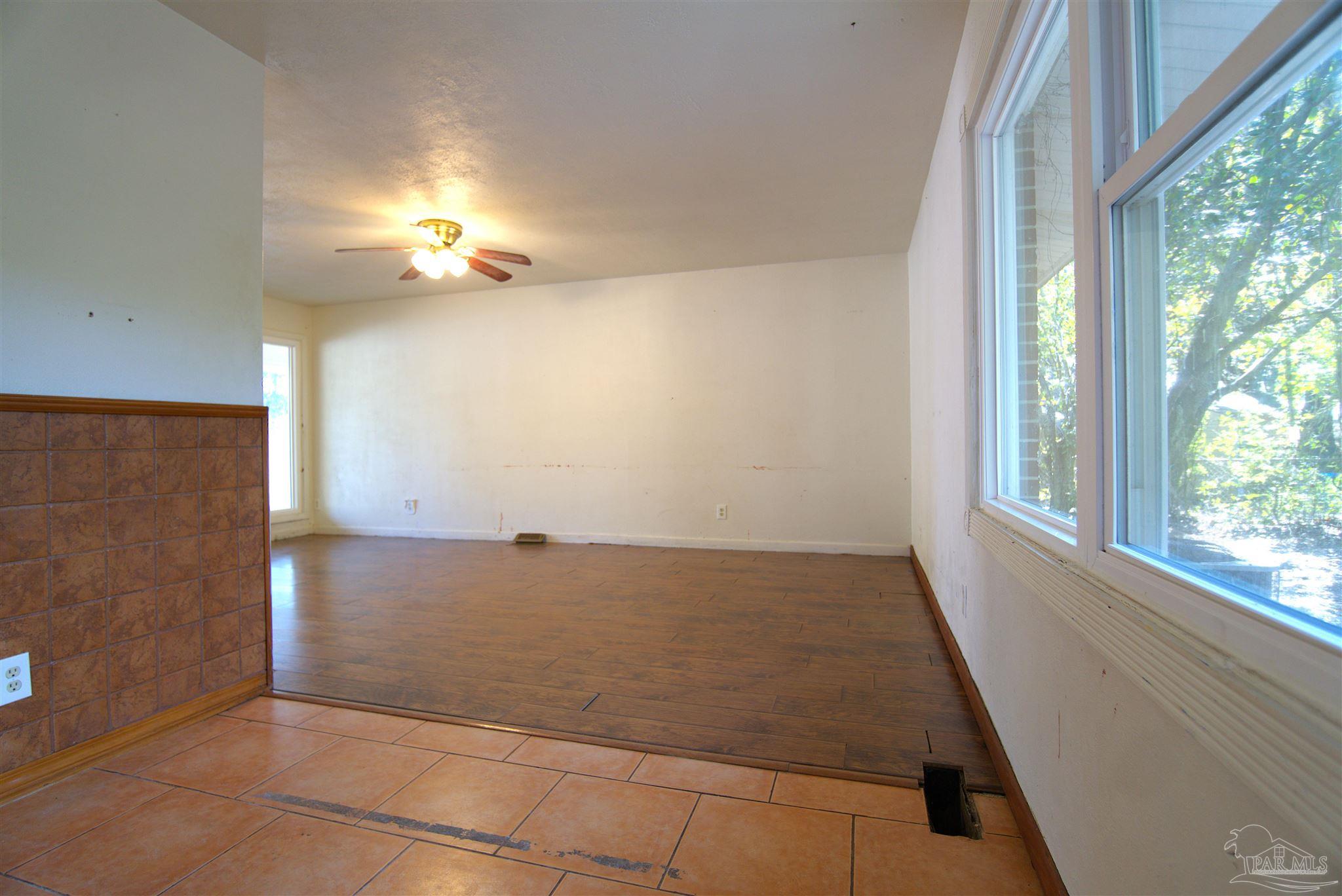 3495 Rothschild Drive Pensacola, FL 32503 - Photo 8 of 37