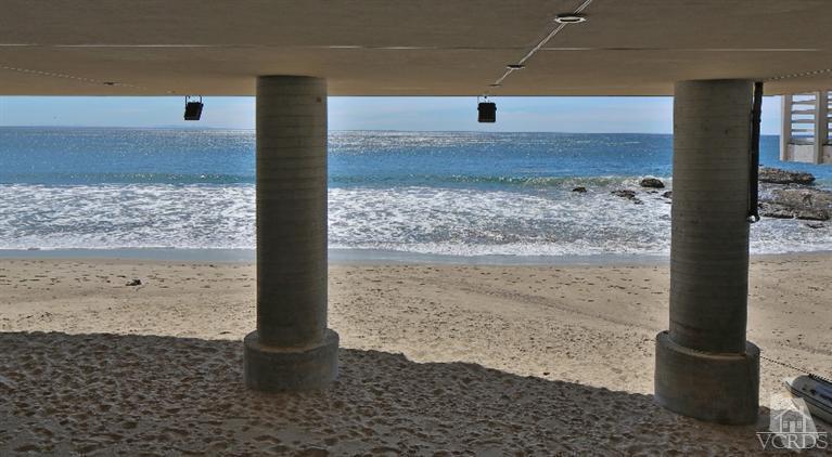25236 Malibu Road Malibu, CA 90265 - Photo 14 of 33 a view of a porch