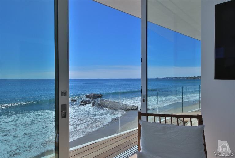 25236 Malibu Road Malibu, CA 90265 - Photo 27 of 33 a view of a balcony