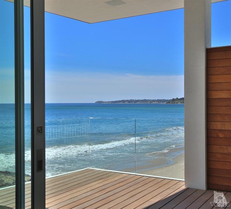 25236 Malibu Road Malibu, CA 90265 - Photo 31 of 33 a view of a room