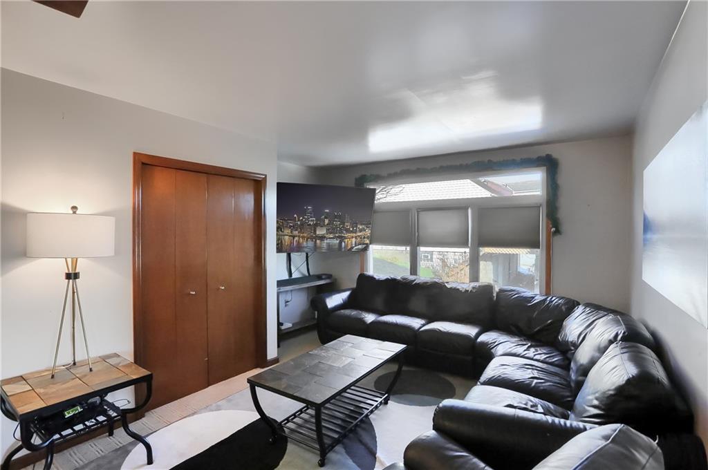 34 Coraopolis Road Coraopolis, PA 15108 - Photo 8 of 25 Gallery Image 8