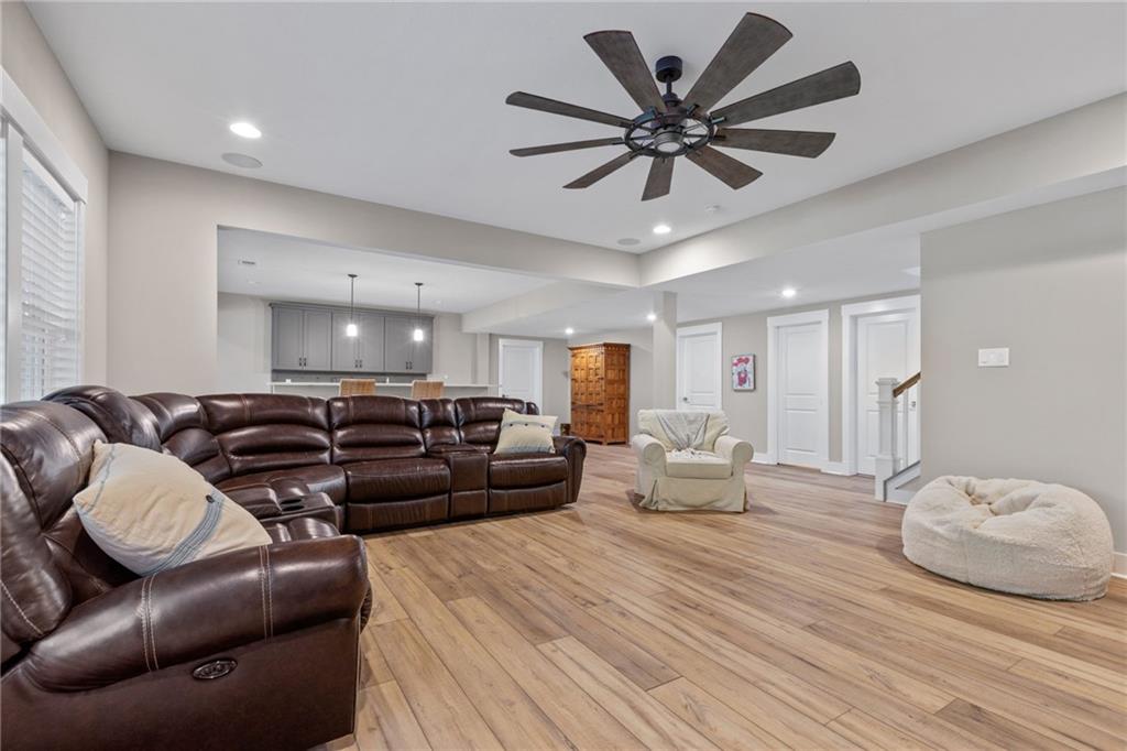 2010 Cherry Road Gibsonia, PA 15044 - Photo 20 of 25 a living room with furniture