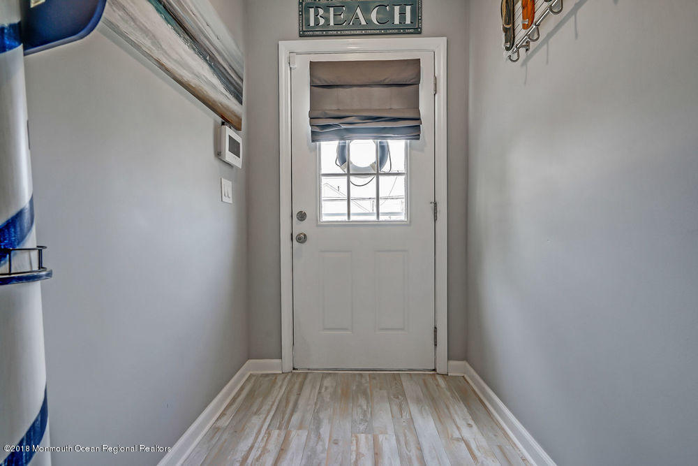 45 Neptune Road Toms River, NJ 08753 - Photo 3 of 26 dsc01444-dsc01448